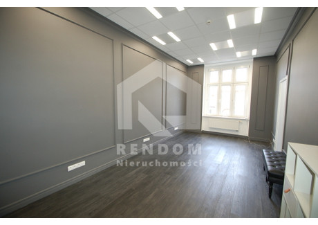 Biuro do wynajęcia - Centrum, Opole, 22 m², 1800 PLN, NET-31/17022/OLW