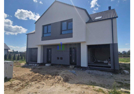 Dom na sprzedaż - Jelcz-Laskowice, Oławski, 117,44 m², 679 000 PLN, NET-181950345