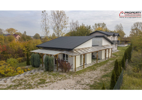 Dom na sprzedaż - Solec-Zdrój, Solec-Zdrój (Gm.), Buski (Pow.), 80 m², 260 000 PLN, NET-18281268