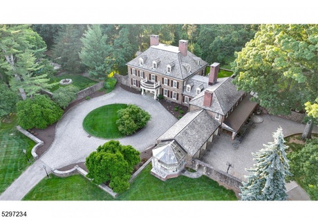 Dom na sprzedaż - 74 Village Rd Harding Twp., Usa, 1207,74 m², 7 800 000 USD (32 370 000 PLN), NET-103311593