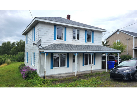 Dom na sprzedaż - 134 Rue Principale, Saint-Moïse, QC G0J2Z0, CA Saint-Moïse, Kanada, 140 m², 62 507 USD (254 402 PLN), NET-99577789