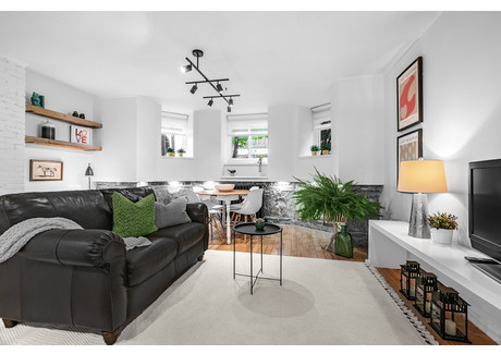 Mieszkanie na sprzedaż - 19 Rue St-Jean, La Cité-Limoilou, QC G1R1N4, CA La Cité-Limoilou, Kanada, 54 m², 144 724 USD (567 318 PLN), NET-101308374