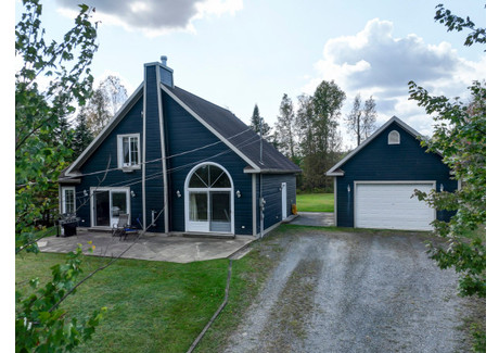 Dom na sprzedaż - 565 Ch. du Hameau, Sainte-Praxède, QC G0M1H1, CA Sainte-Praxède, Kanada, 2265 m², 419 837 USD (1 721 332 PLN), NET-100713202