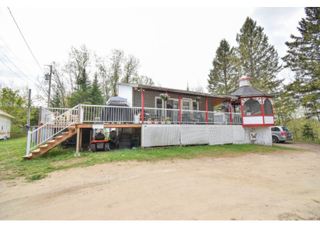 Dom na sprzedaż - 15 Mtée Levert, Ripon, QC J0V1V0, CA Ripon, Kanada, 97 m², 252 670 USD (1 028 366 PLN), NET-95967647