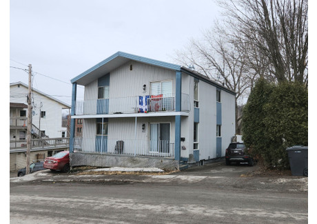 Dom na sprzedaż - 615-617 Rue Lapointe, Chicoutimi, QC G7J3E2, CA Chicoutimi, Kanada, 89 m², 135 806 USD (556 805 PLN), NET-96402366