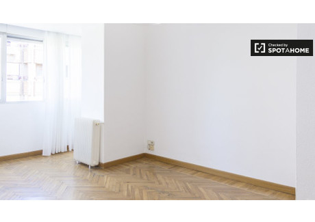 Mieszkanie do wynajęcia - Madrid, Hiszpania, 70 m², 1166 USD (4677 PLN), NET-67680232