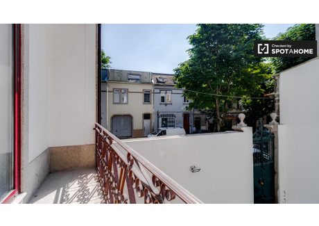 Mieszkanie do wynajęcia - Porto, Portugalia, 50 m², 1949 USD (7541 PLN), NET-68818733