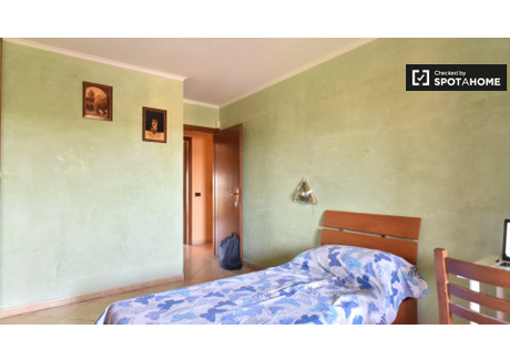 Pokój do wynajęcia - Rome, Włochy, 90 m², 382 USD (1532 PLN), NET-77140257