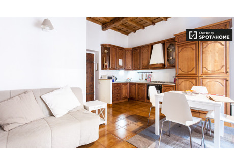 Mieszkanie do wynajęcia - Rome, Włochy, 55 m², 2161 USD (8516 PLN), NET-77818845