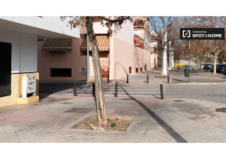 Mieszkanie do wynajęcia - Granada, Hiszpania, 140 m², 1197 USD (4717 PLN), NET-78045056