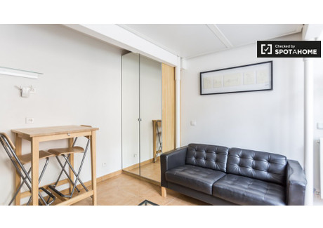 Mieszkanie do wynajęcia - Paris, Francja, 17 m², 940 USD (3637 PLN), NET-78322592