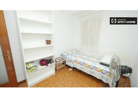 Pokój do wynajęcia - Barcelona, Hiszpania, 140 m², 433 USD (1798 PLN), NET-79091230