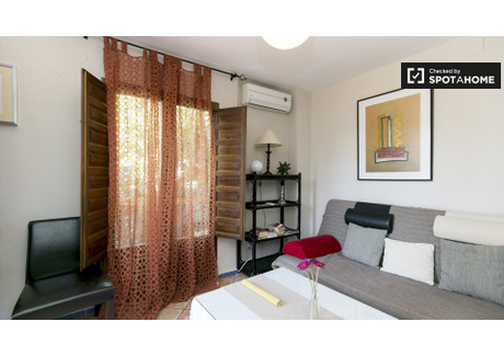 Mieszkanie do wynajęcia - Granada, Hiszpania, 45 m², 921 USD (3628 PLN), NET-79107684