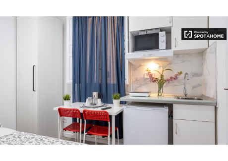 Mieszkanie do wynajęcia - Madrid, Hiszpania, 20 m², 1072 USD (4224 PLN), NET-79107807
