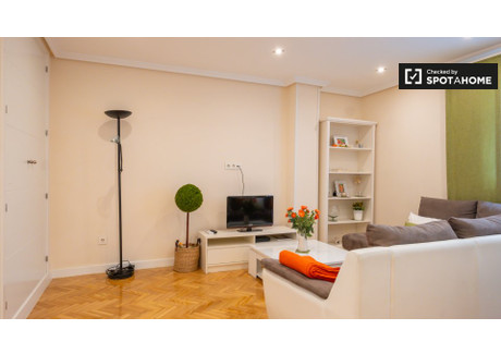 Mieszkanie do wynajęcia - Madrid, Hiszpania, 63 m², 1547 USD (6420 PLN), NET-79107896