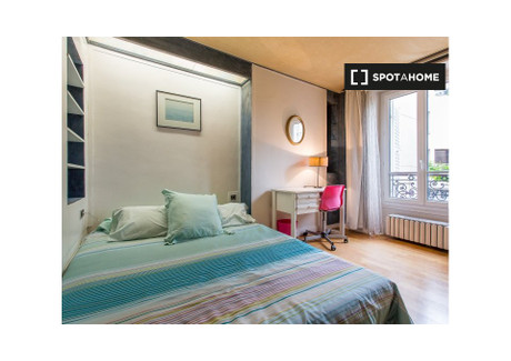 Mieszkanie do wynajęcia - Paris, Francja, 50 m², 2392 USD (9423 PLN), NET-85655878