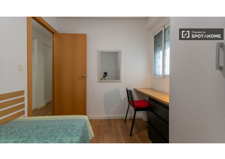 Pokój do wynajęcia - Valencia, Hiszpania, 90 m², 428 USD (1776 PLN), NET-88129999