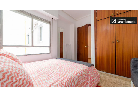 Pokój do wynajęcia - Valencia, Hiszpania, 90 m², 387 USD (1605 PLN), NET-88247983