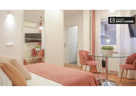Mieszkanie do wynajęcia - Madrid, Hiszpania, 29 m², 1631 USD (6425 PLN), NET-82759299