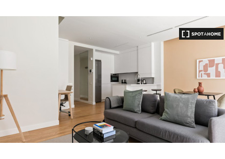 Mieszkanie do wynajęcia - Madrid, Hiszpania, 69 m², 3496 USD (13 775 PLN), NET-82967748