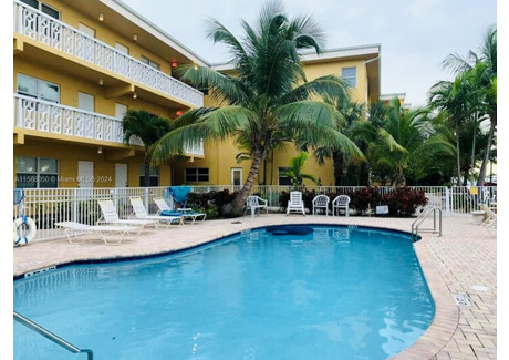Mieszkanie do wynajęcia - 815 Middle River Dr Fort Lauderdale, Usa, 61,32 m², 2200 USD (8844 PLN), NET-96675717