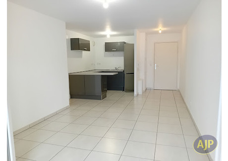 Mieszkanie na sprzedaż - Saint Nazaire, Francja, 58 m², 215 829 USD (882 742 PLN), NET-102324518