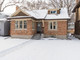 Dom na sprzedaż - 181 Queenston St, Winnipeg, MB R3N 0W6, Canada Winnipeg, Kanada, 144,93 m², 348 615 USD (1 429 323 PLN), NET-102656274