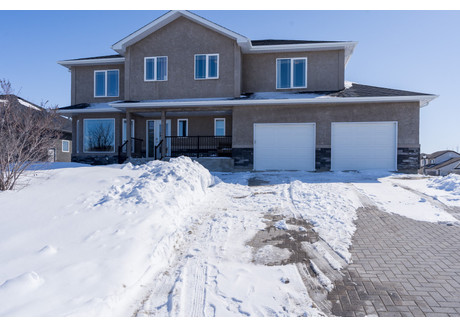 Dom na sprzedaż - 20 Aspen Dr E, Oakbank, MB R5N 0M8, Canada Oakbank, Kanada, 244,33 m², 502 982 USD (2 047 135 PLN), NET-97366525