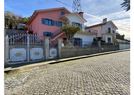 Dom na sprzedaż - Póvoa De Lanhoso (Nossa Senhora Do Amparo), Portugalia, 240 m², 292 734 USD (1 200 210 PLN), NET-96128530