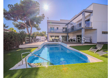 Dom na sprzedaż - P.º de los Olivos, 17, 03690 San Vicente del Raspeig, Alicante, Spain Municipality Of San Vicente Del Raspeig / Sant Vic, Hiszpania, 500 m², 839 249 USD (3 432 530 PLN), NET-102176454