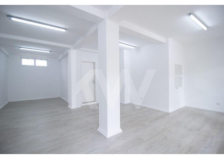 Lokal handlowy na sprzedaż - Oeiras, Portugalia, 61 m², 127 623 USD (490 072 PLN), NET-98498461