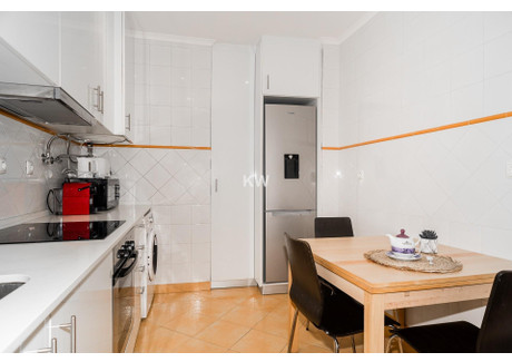 Mieszkanie na sprzedaż - Lisboa, Portugalia, 65 m², 292 985 USD (1 192 447 PLN), NET-98500806