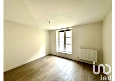 Mieszkanie na sprzedaż - Sedan, Francja, 61 m², 36 825 USD (150 613 PLN), NET-93770890