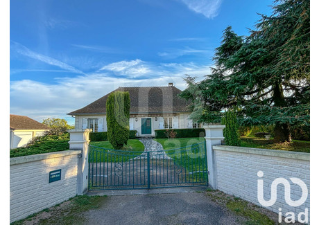 Dom na sprzedaż - Néris-Les-Bains, Francja, 174 m², 231 077 USD (945 106 PLN), NET-101656977