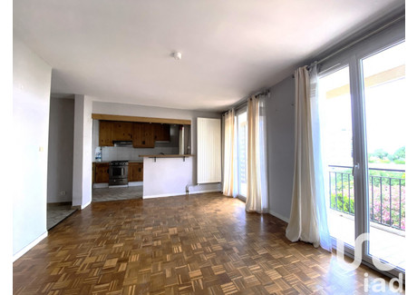 Mieszkanie na sprzedaż - Carpentras, Francja, 64 m², 143 375 USD (587 839 PLN), NET-101047938