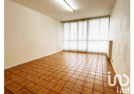 Mieszkanie na sprzedaż - Aubervilliers, Francja, 64 m², 223 375 USD (927 005 PLN), NET-101171560