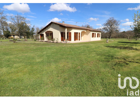 Dom na sprzedaż - Bussac-Foret, Francja, 142 m², 290 166 USD (1 186 777 PLN), NET-96380360