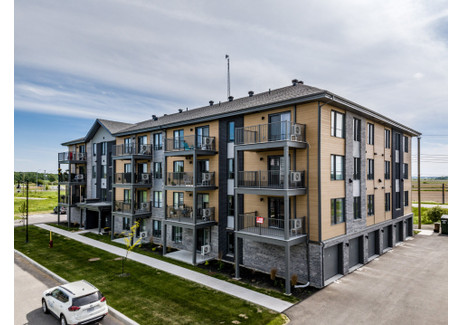 Mieszkanie do wynajęcia - 700 Rue Flavie-Poirier, Saint-Charles-Borromée, QC J6E7S8, CA Saint-Charles-Borromée, Kanada, 95 m², 1038 USD (4256 PLN), NET-87016895