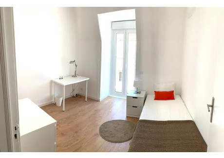 Mieszkanie do wynajęcia - Rua Barão de Sabrosa Lisbon, Portugalia, 150 m², 670 USD (2782 PLN), NET-100168908