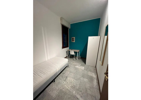 Mieszkanie do wynajęcia - Viale Giuseppe Barilli Quirico Filopanti Bologna, Włochy, 150 m², 700 USD (2806 PLN), NET-100476291