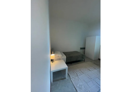 Mieszkanie do wynajęcia - Viale Giuseppe Barilli Quirico Filopanti Bologna, Włochy, 120 m², 781 USD (3196 PLN), NET-100476316