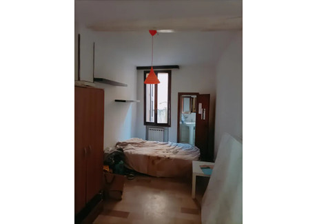 Mieszkanie do wynajęcia - Via delle Belle Arti Bologna, Włochy, 110 m², 897 USD (3750 PLN), NET-101087291