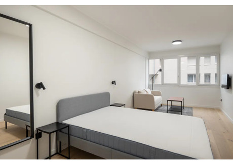 Mieszkanie do wynajęcia - Rue Fernand Pelloutier Clichy, Francja, 31 m², 1285 USD (5153 PLN), NET-101175638