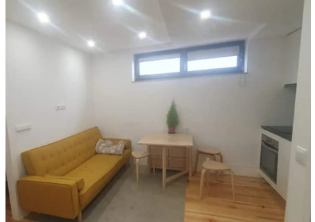 Mieszkanie do wynajęcia - Rua das Flores Porto, Portugalia, 40 m², 1362 USD (5695 PLN), NET-101176407