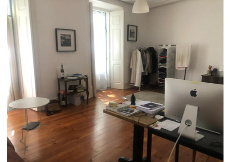 Mieszkanie do wynajęcia - Rua Amadeu de Sousa Cardoso Lisbon, Portugalia, 250 m², 624 USD (2589 PLN), NET-101123542