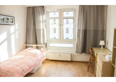 Mieszkanie do wynajęcia - Stromstraße Berlin, Niemcy, 81 m², 737 USD (2883 PLN), NET-101267580