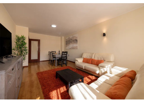 Mieszkanie do wynajęcia - Rua Pedro Homem de Melo Maia, Portugalia, 100 m², 2167 USD (8493 PLN), NET-101238786