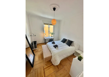 Mieszkanie do wynajęcia - Calle de Coslada Madrid, Hiszpania, 133 m², 1054 USD (4321 PLN), NET-101382828