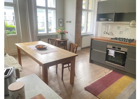 Mieszkanie do wynajęcia - Liselotte-Herrmann-Straße Berlin, Niemcy, 107 m², 2501 USD (9803 PLN), NET-101470123