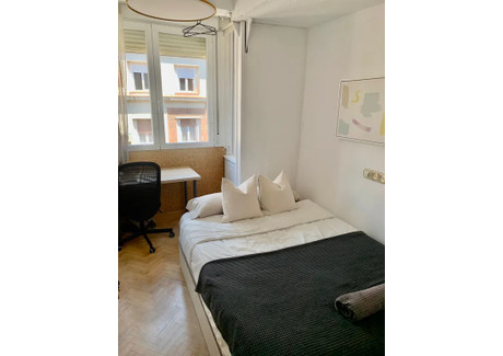 Mieszkanie do wynajęcia - Calle de Fernández de los Ríos Madrid, Hiszpania, 134 m², 1090 USD (4371 PLN), NET-101411844